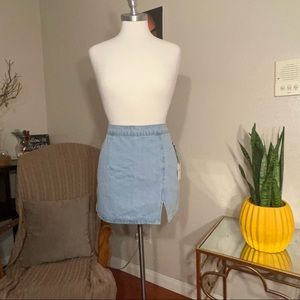 NEW FOREVER 21 SKIRT